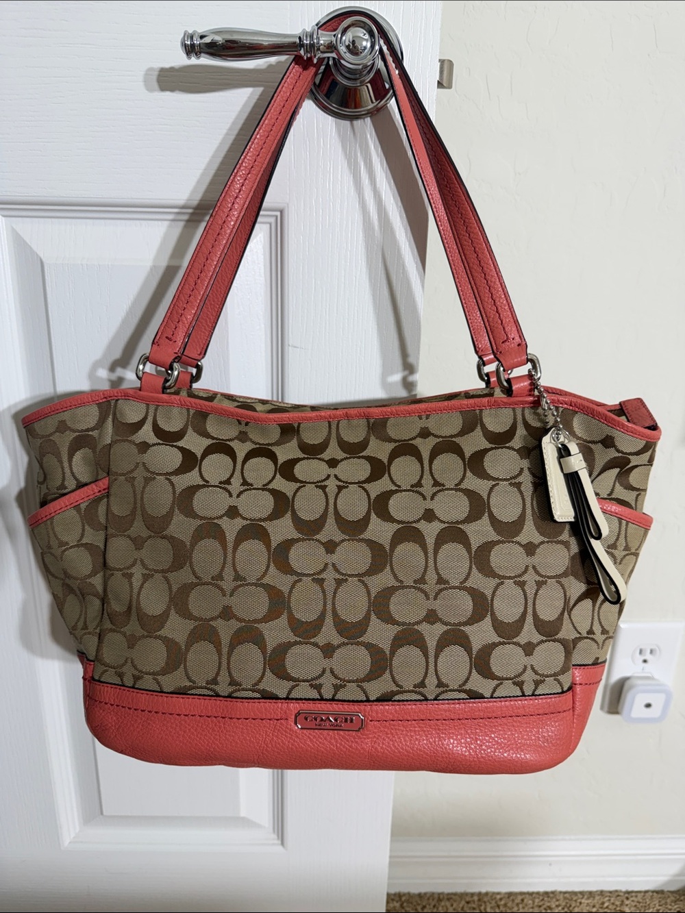 Coach Park Signature Carrie Tote in beautiful Khaki & Coral Orange! - Picture 9 of 10